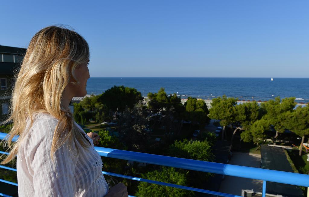 Residence Gambrinus Giulianova Bagian luar foto