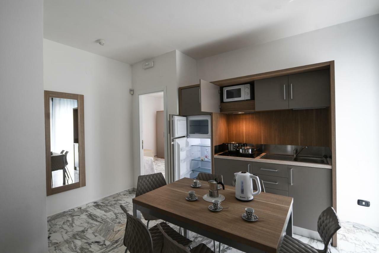 Residence Gambrinus Giulianova Bagian luar foto