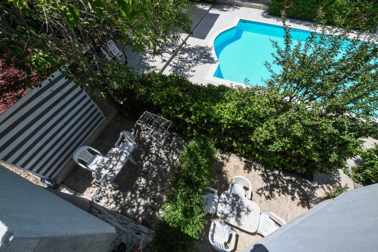 Residence Gambrinus Giulianova Bagian luar foto