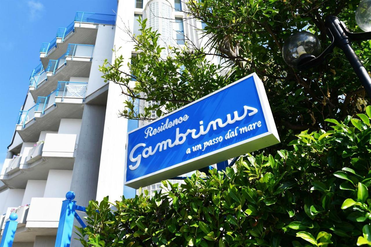 Residence Gambrinus Giulianova Bagian luar foto