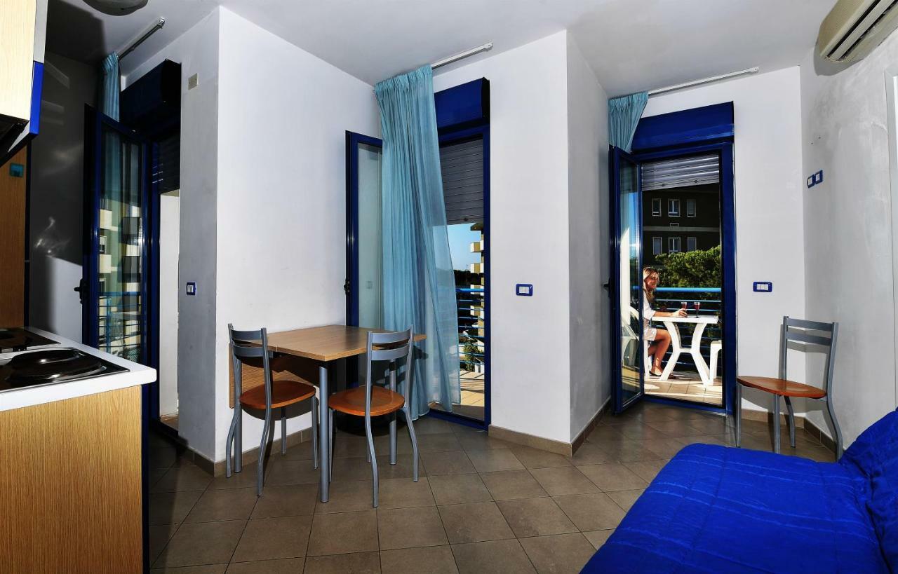Residence Gambrinus Giulianova Bagian luar foto